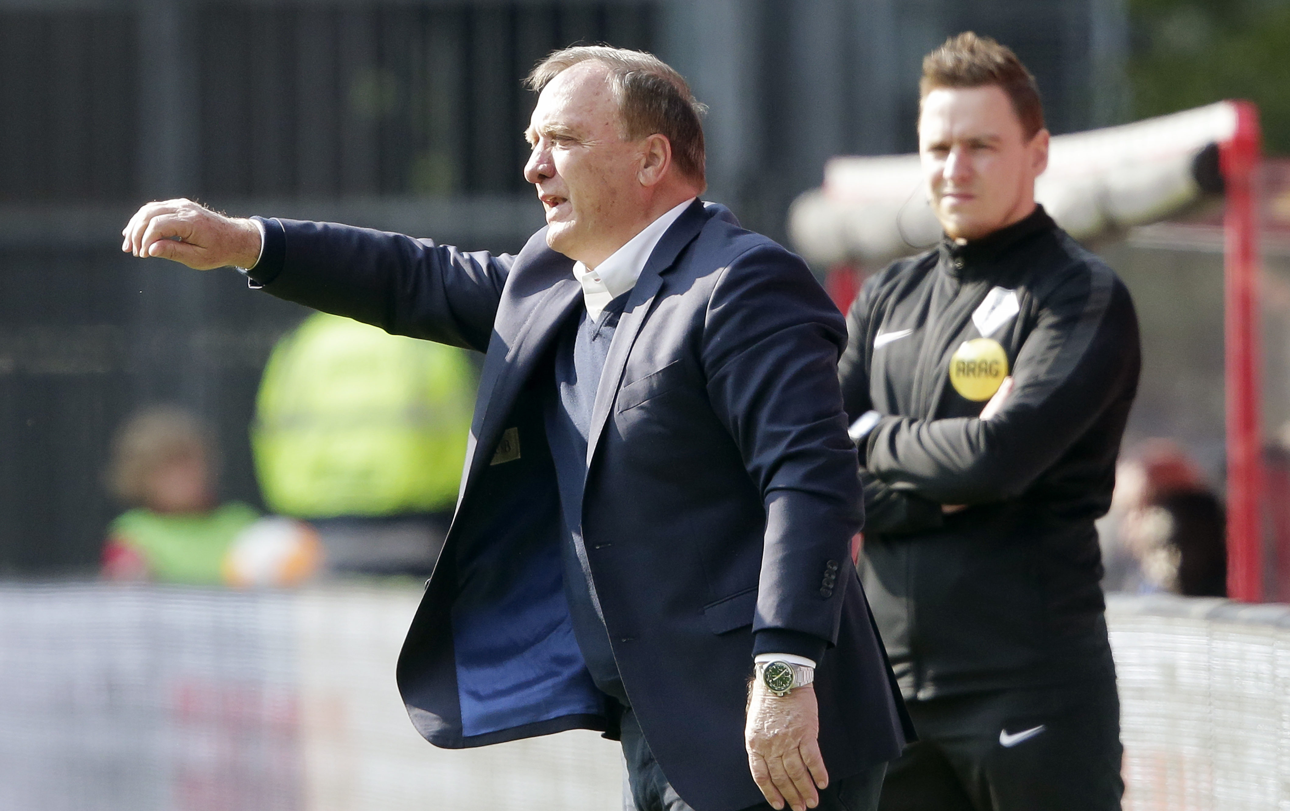 Hoe moet het nu verder met… Dick Advocaat?