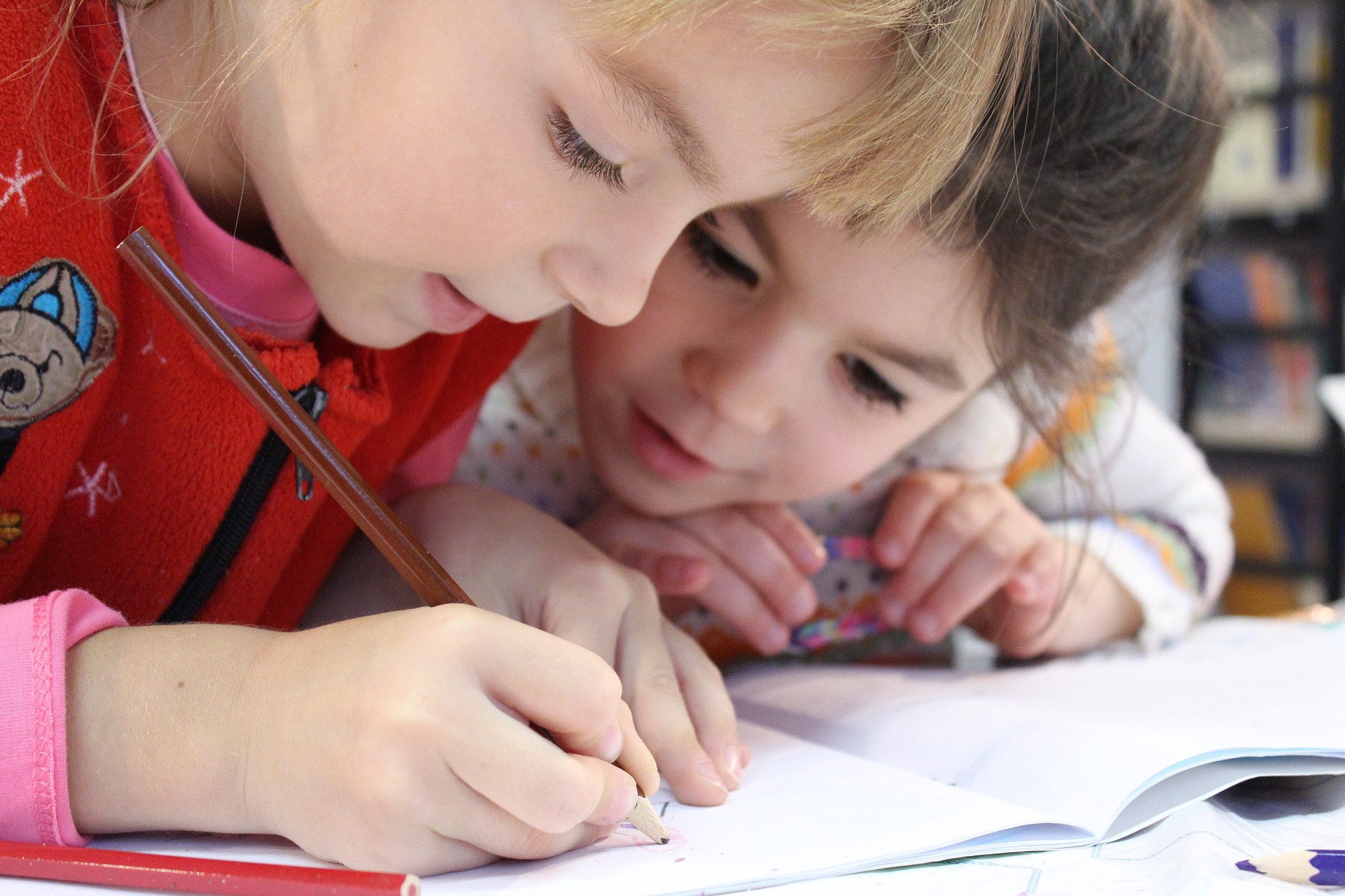 Kansenongelijkheid Haags onderwijs: tienen op je rapport en tóch mavo-advies