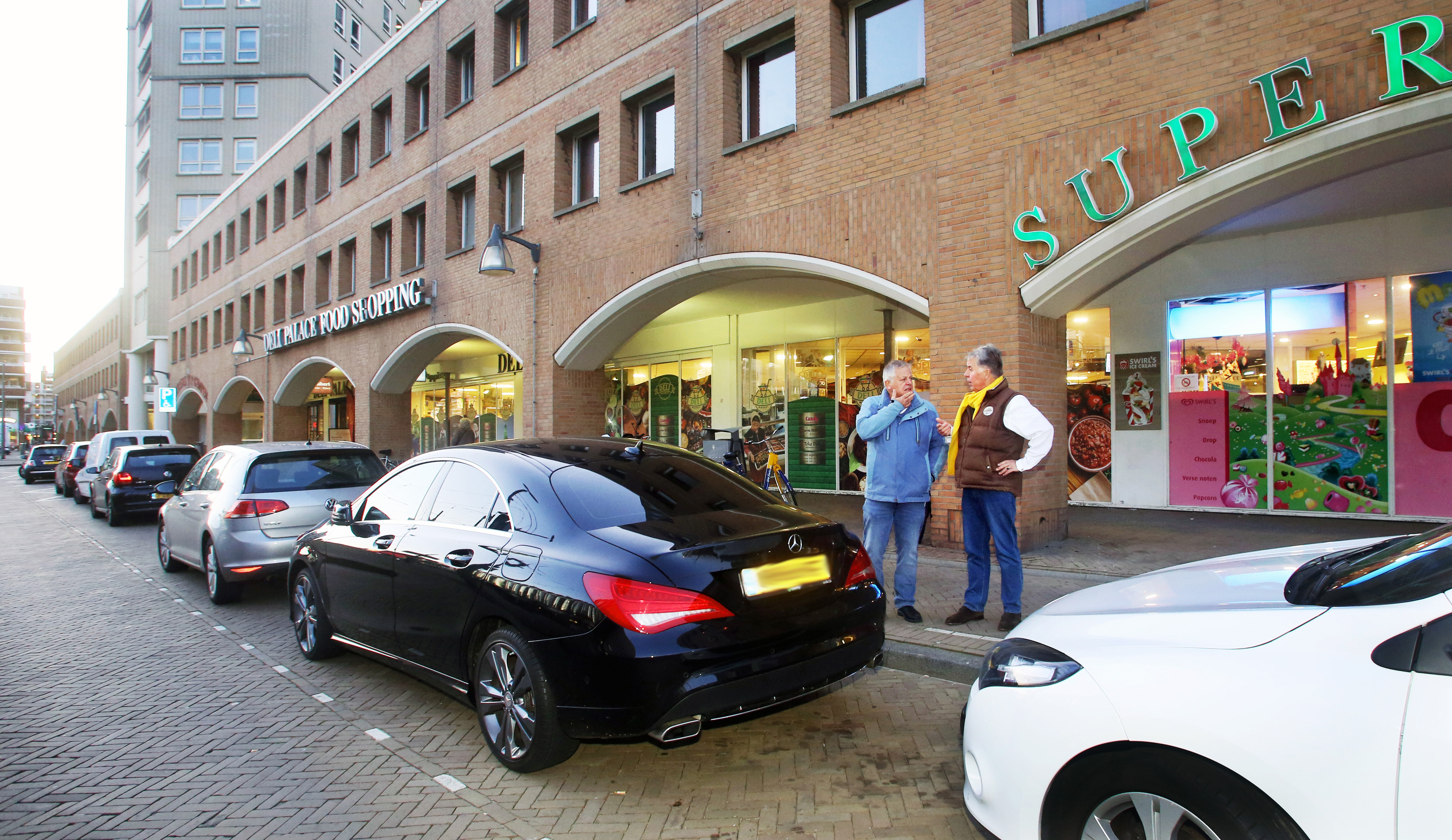 Bewoners Scheveningen boos over verdwijnen parkeerplaatsen