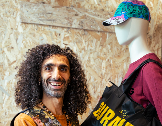 Duurzaam leren ondernemen met afgedankte kleding: van overschot naar meerwaarde