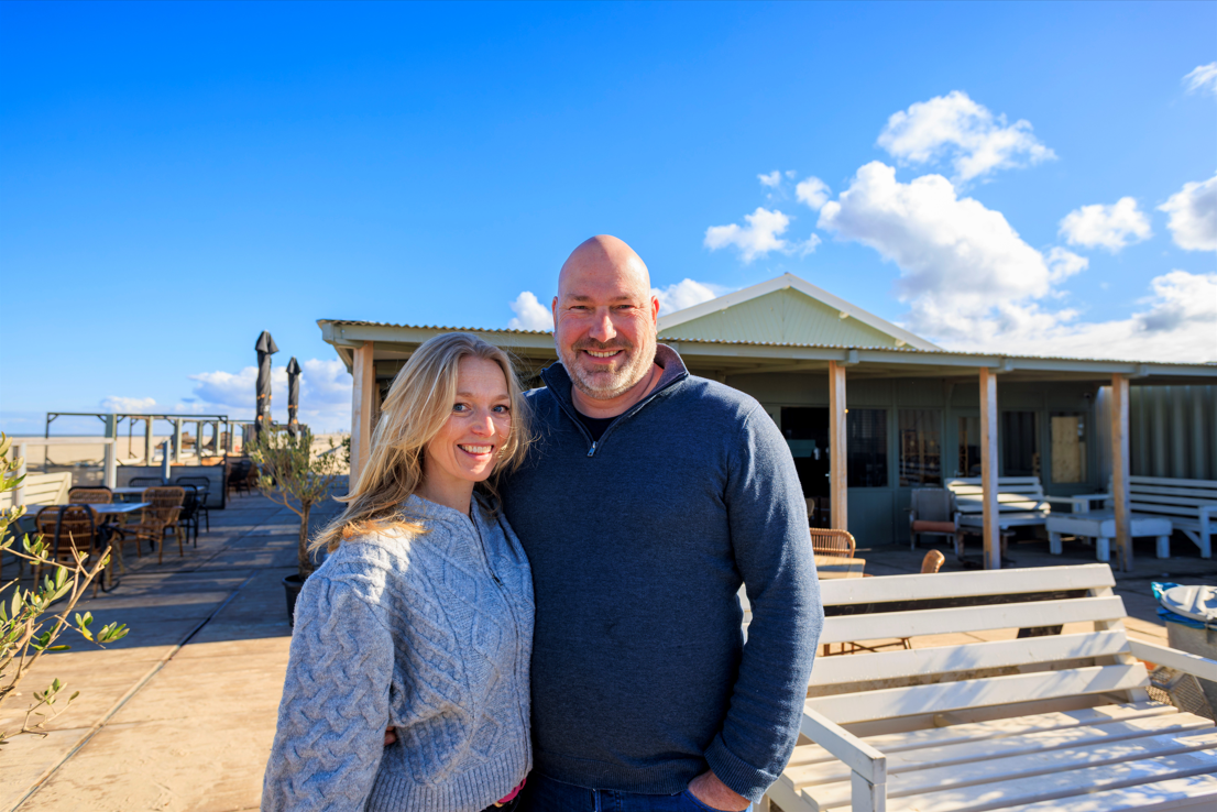 Rust en zon bij de nieuwe Beachclub Zen in Kijkduin