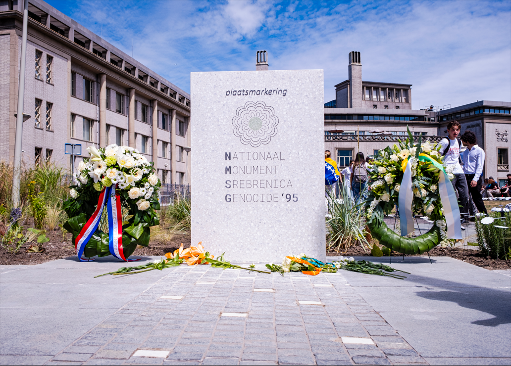 Wachten op nationaal monument voor Srebrenica duurt voort: ‘Het rijk moet nu in actie komen’